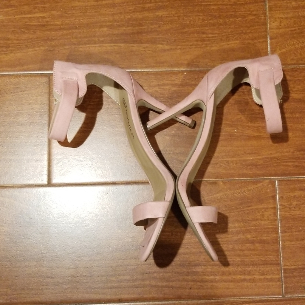 Sandals - Picture 2 of 5
